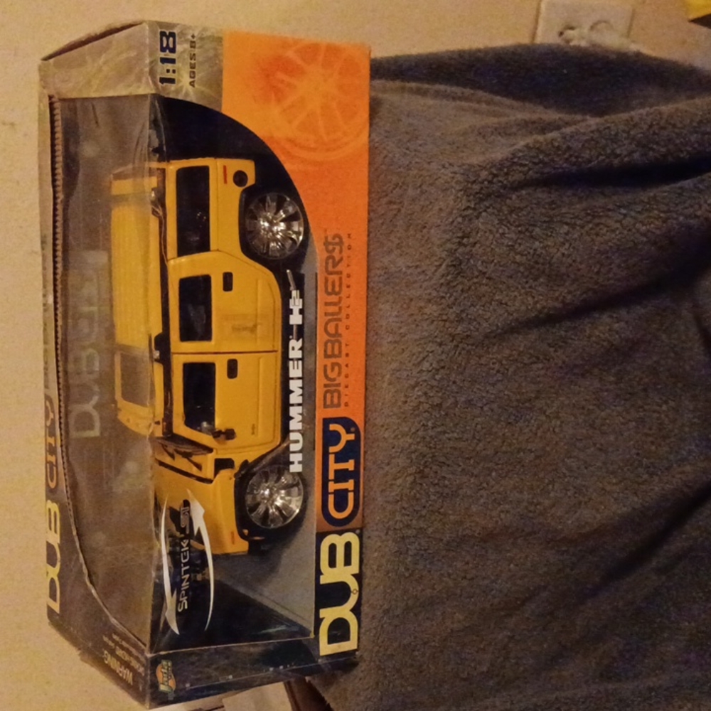 DUB CITY MODEL CAR